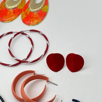 LOT 226J: Large Collection of Brightly Colored Retro Earrings