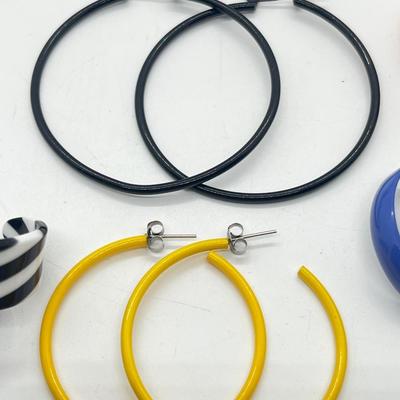 LOT 226J: Large Collection of Brightly Colored Retro Earrings