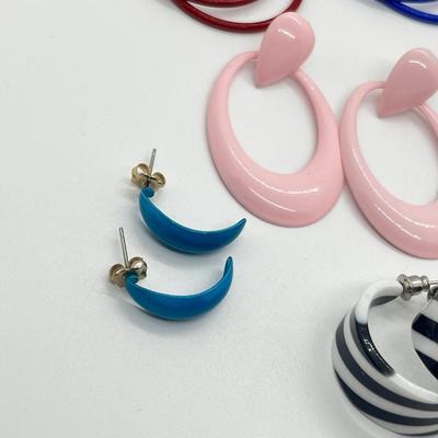 LOT 226J: Large Collection of Brightly Colored Retro Earrings
