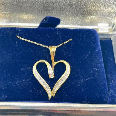 LOT 229J: 10K Yellow Gold 18" Chain with Heart Pendant-2.37 GTW