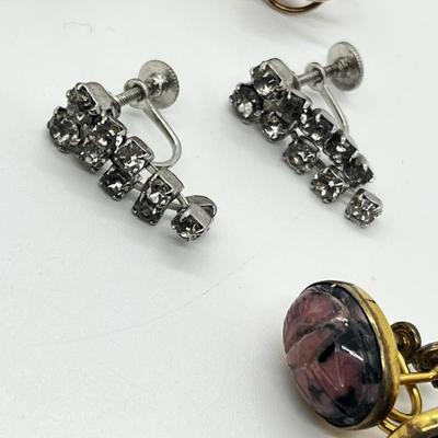 LOT 231J: Collection of Screw Back Earrings, Pendants and Pins