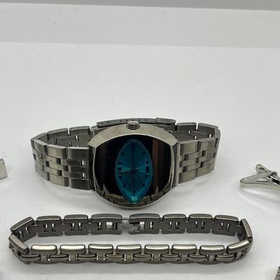 LOT 234: Men's Accessory Lot: Watch, Cufflinks and More