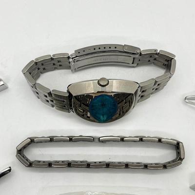 LOT 234: Men's Accessory Lot: Watch, Cufflinks and More