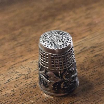 Embossed Thinmble - Basilica Fatima
