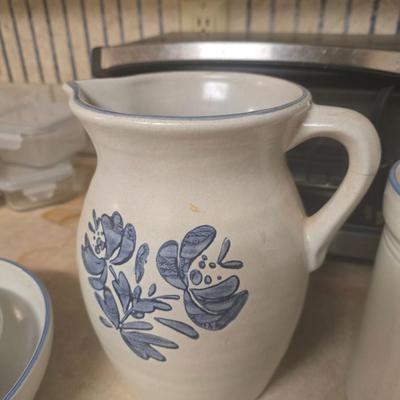 Pfaltzgraff pitcher Yorktowne Vintage