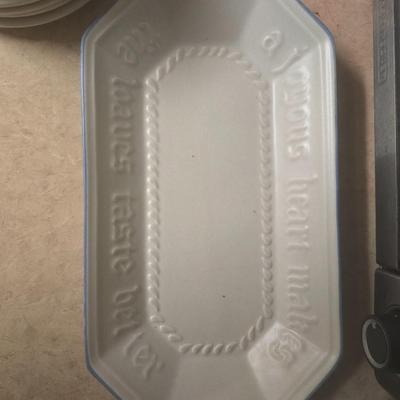 Pfaltzgraff bread dish