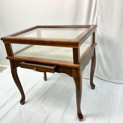 Lot P 645 Vintage Bombay Company Single Drawer Display Box End Table