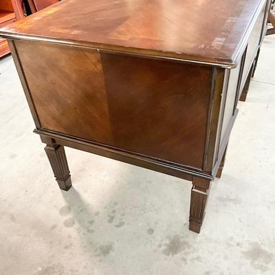 Lot P 648 Ashley Furniture Home Office Desk