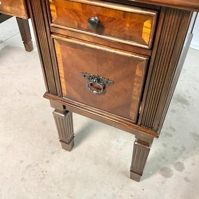Lot P 648 Ashley Furniture Home Office Desk