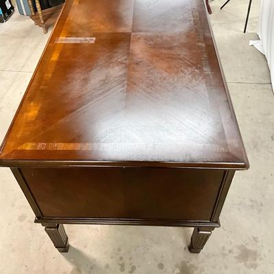 Lot P 648 Ashley Furniture Home Office Desk