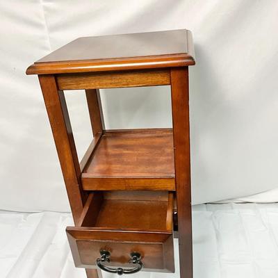 Lot P 650 Beautiful Pier 1 Imports Dual Level Accent Table, with Single Drawer