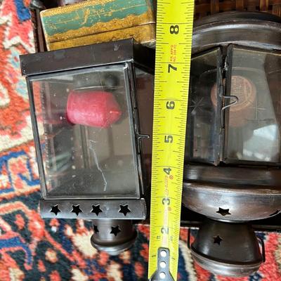 Mixed decorative lot