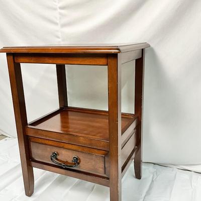 Lot P 651 Beautiful Pier 1 Imports Dual Level End Table/Nightstand with Single Drawer