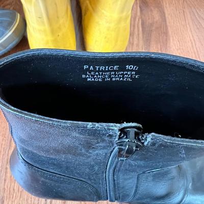 Women’s Boots Lot - Hunter, Sorel, Steve Madden Sz. 10