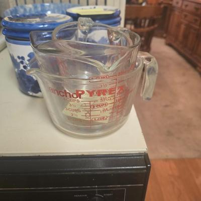 Pyrex measuring cups