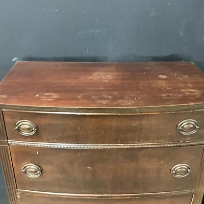 Lot P 666 Vintage/Antique Mahogany Large Four Drawer Dresser