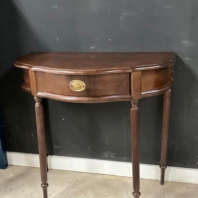 Lot P 670 Vintage Bombay Company Federal Style Solid Wood Single Drawer Console Table