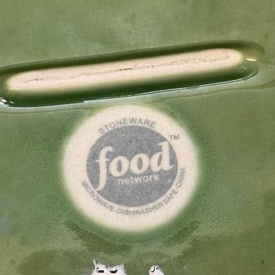 Holland Mold 1970s Cabbage Bowl and Plates