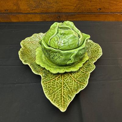 Holland Mold 1970s Cabbage Bowl and Plates