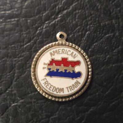 Charms & Pin - US