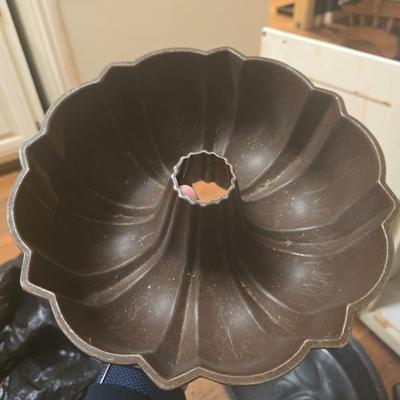 Bundt pan