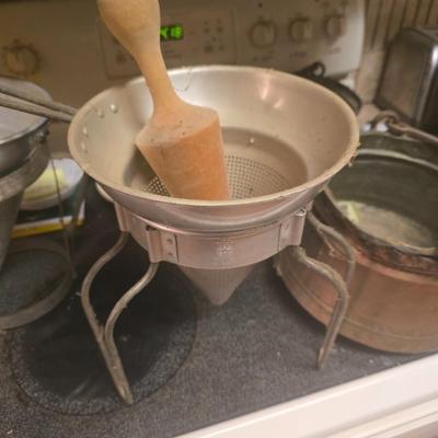 Aluminum cone and sieve