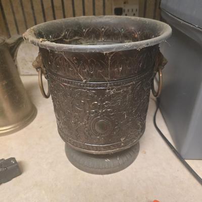 Copper pot