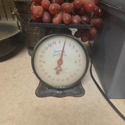 Food scale