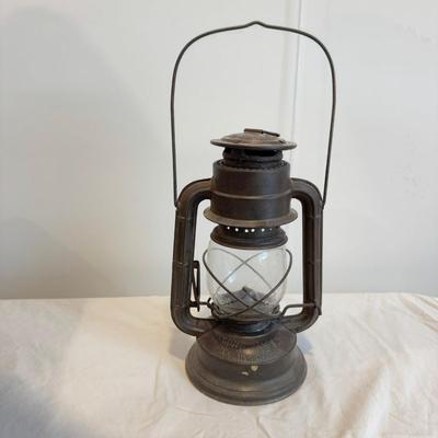 1058 Vintage Antique Monarch No. 150 Lantern