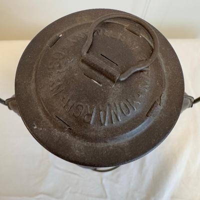 1058 Vintage Antique Monarch No. 150 Lantern