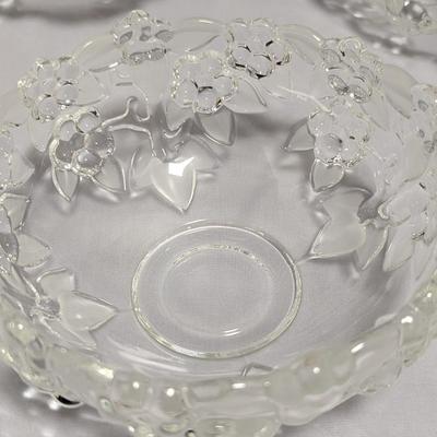 Set Of 5 - Vintage 1980s Mikasa Carmen Walther Glass Clear & Frosted 4 - 5" Bowls and 1 8 1/2" Bowl (DR)