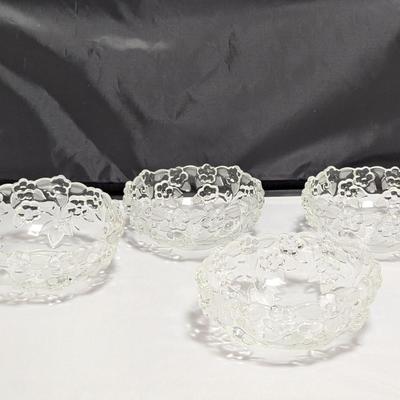 Set Of 5 - Vintage 1980s Mikasa Carmen Walther Glass Clear & Frosted 4 - 5" Bowls and 1 8 1/2" Bowl (DR)