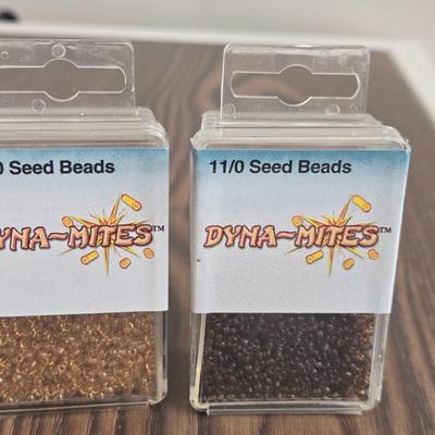 Tabletop Bead Loom & Seed Beads Lot