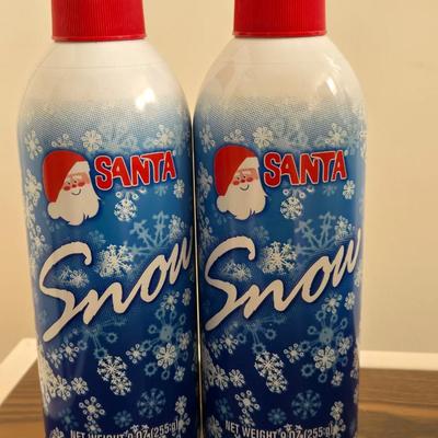 (2) Cans of Spray Snow