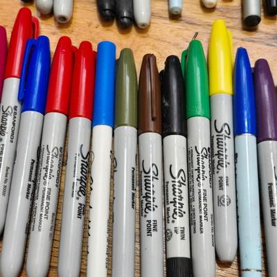 Lot of Sharpie Markers