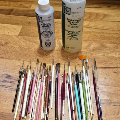 Paint Brushes and Cleaner Lot