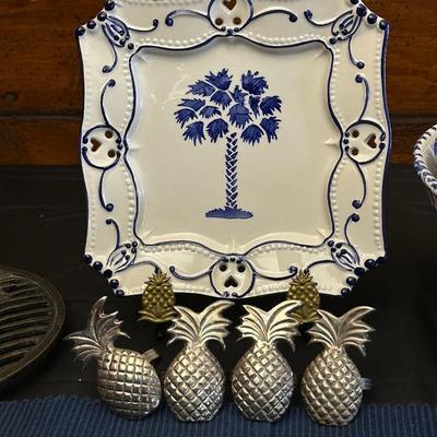 Lot Blue & White South Carolina Kitchen and Dining Items