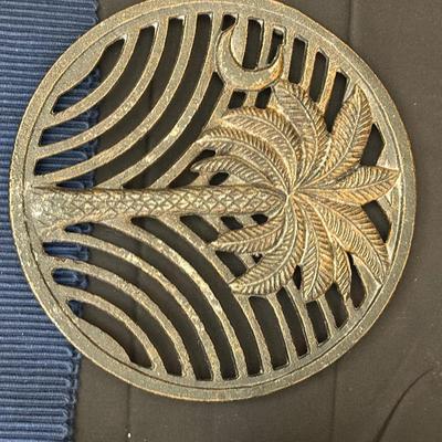 Lot Blue & White South Carolina Kitchen and Dining Items