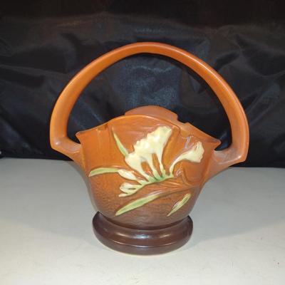 Vintage Roseville USA Pottery Freesia 391 Basket Shaped Planter- Approx 8" in Diameter