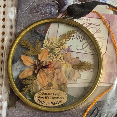 Small Pressed Flower Light Catcher
