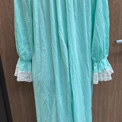 Full-Length Nightgown Size Large