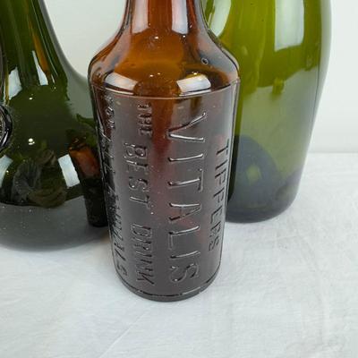 1086 Glass Bottle Lot