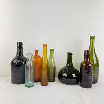 1086 Glass Bottle Lot