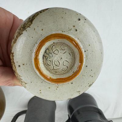 1087 Pottery Lot