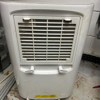 Frigidaire Dehumidifier (B1-MG)