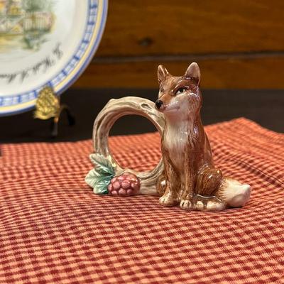 Fitz and Floyd Fox Napkin Rings and Canapé Knives, Decorative Plates and Napkins