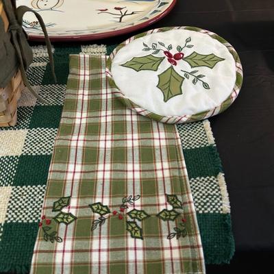 Lot of Christmas Decor including Thomas Kinkade’s Holiday Music Box, Snowman Oval Platter and More!