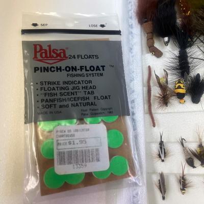 LL Bean Fishing Vest (size M) & Contents (B2-MG)
