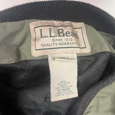 LL Bean Fishing Vest (size M) & Contents (B2-MG)