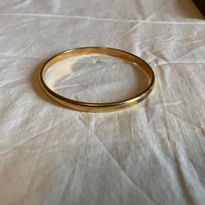 Gold toned Bangle Bracelet